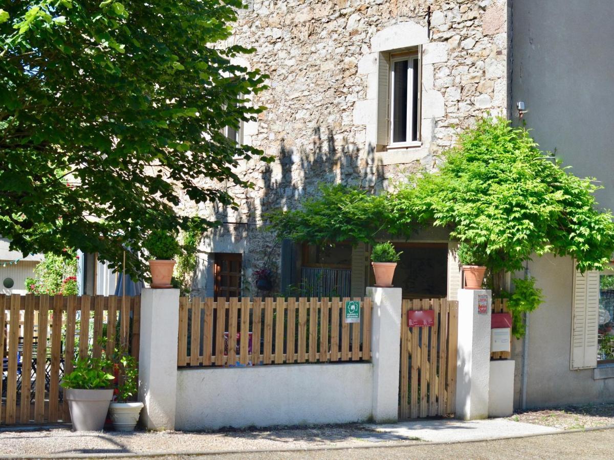 Chambres D'Hotes La Source Du Vallon Salles-la-Source Exterior photo